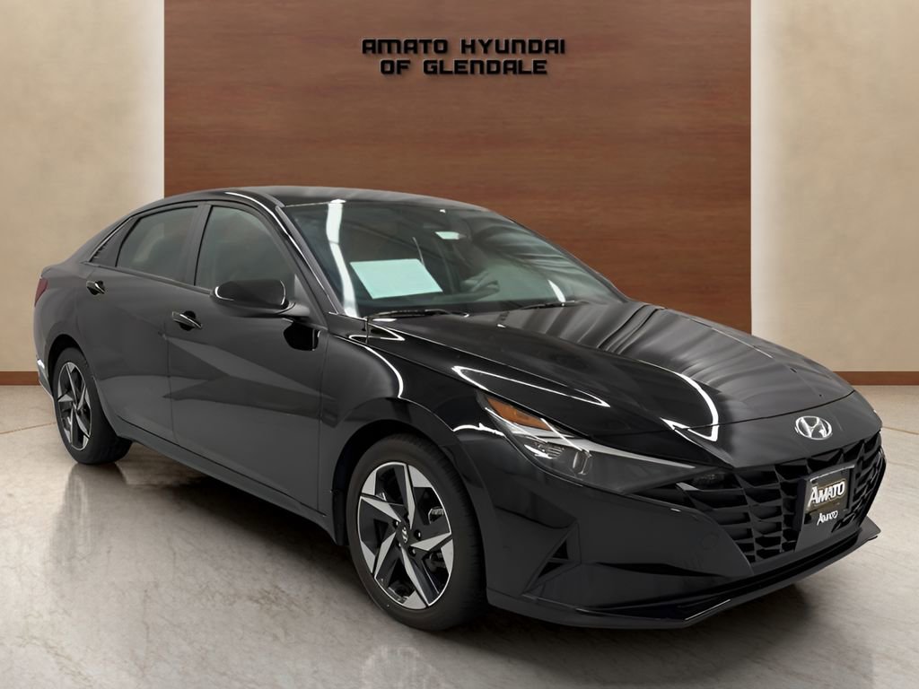 Used 2023 Hyundai Elantra SEL w/ Convenience Package image 8
