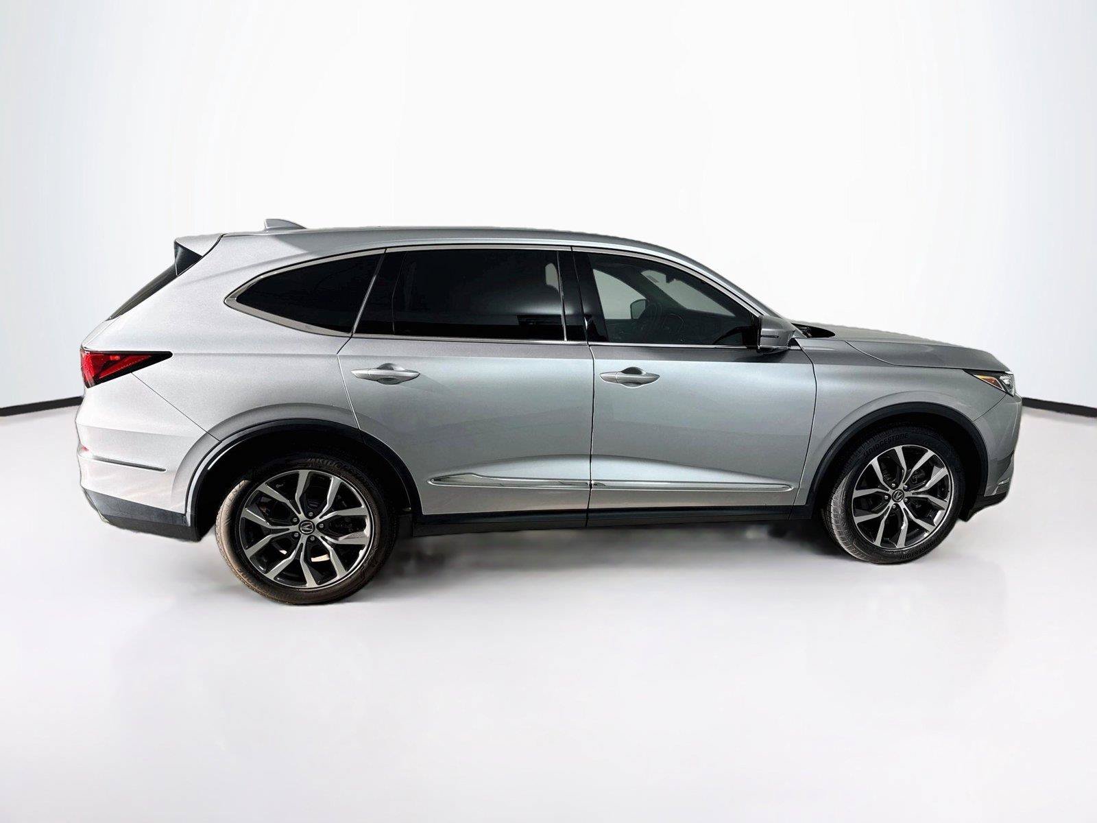 Used 2024 Acura MDX w/ Technology Package AWD/4WD image 8