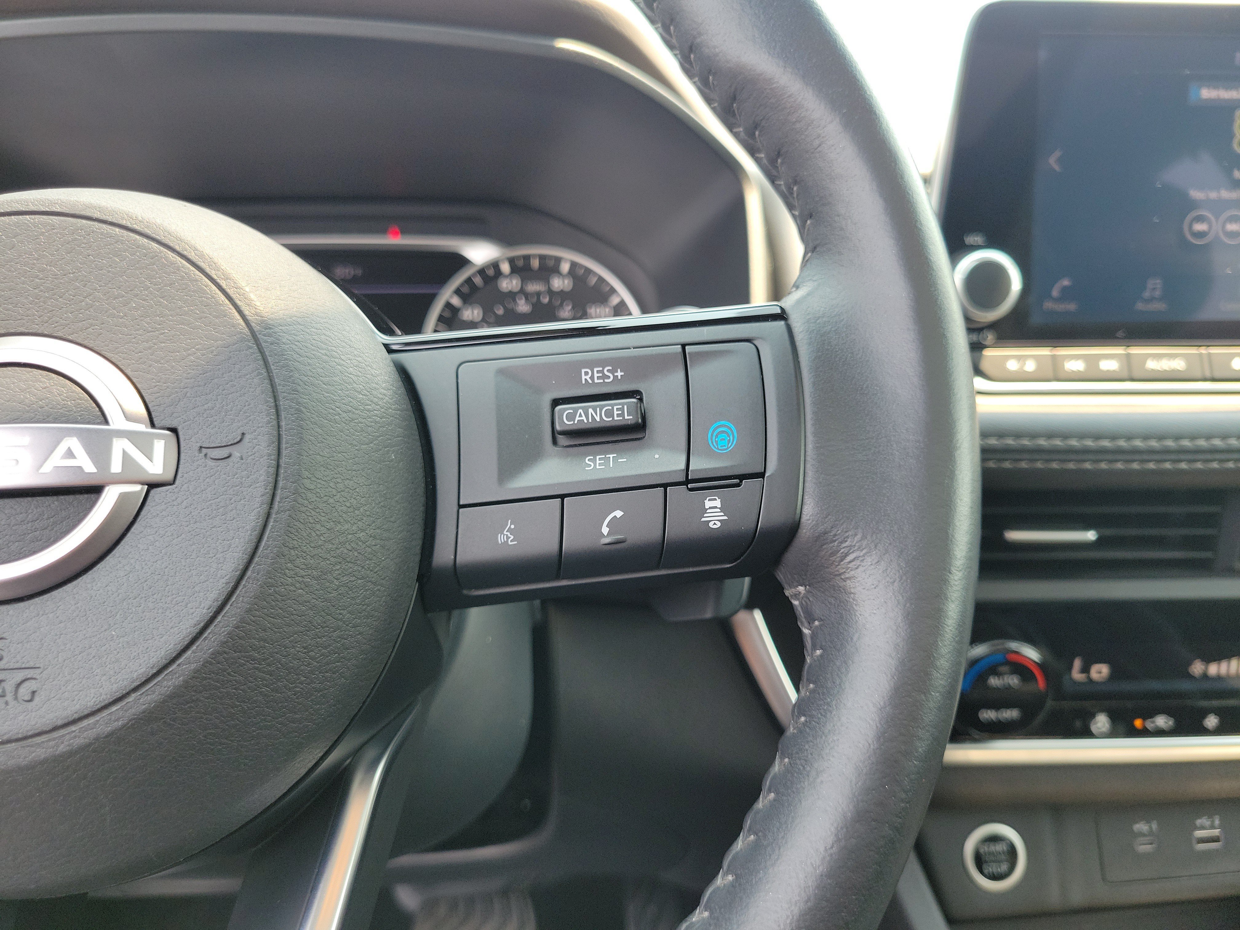 Certified 2023 Nissan Rogue SV w/ SV Premium B Package AWD/4WD image 23