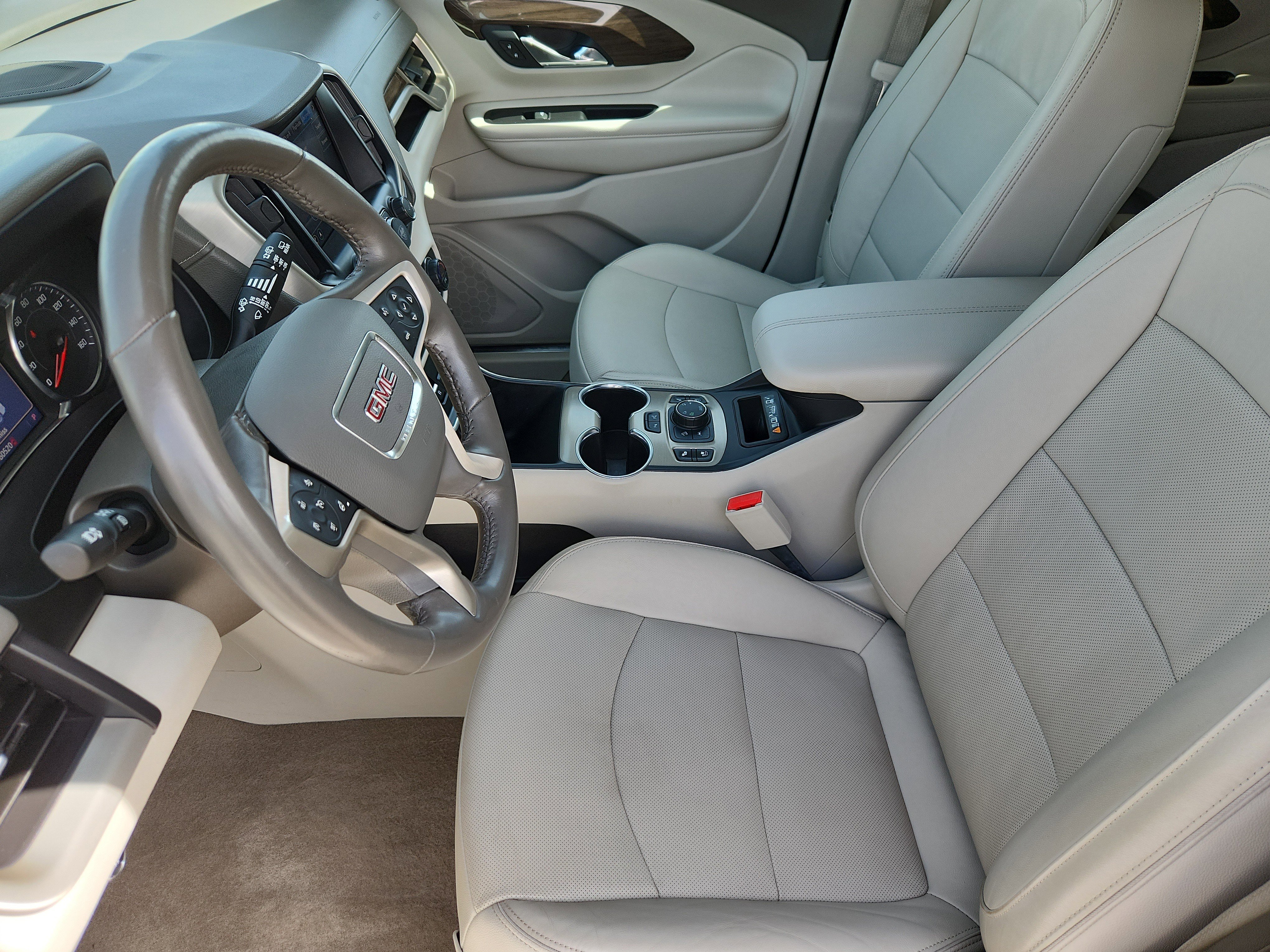 Used 2020 GMC Terrain Denali w/ Denali Premium Package image 7