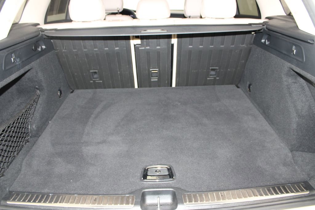 Used 2022 Mercedes-Benz GLC 300 4MATIC image 24