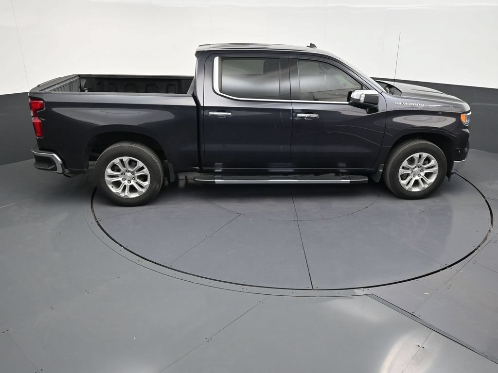 Used 2024 Chevrolet Silverado 1500 LTZ RWD image 16