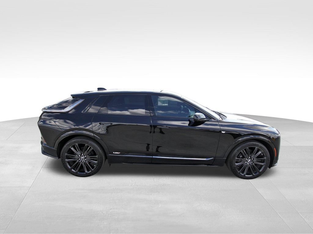 Certified 2026 Cadillac Lyriq V AWD/4WD image 5