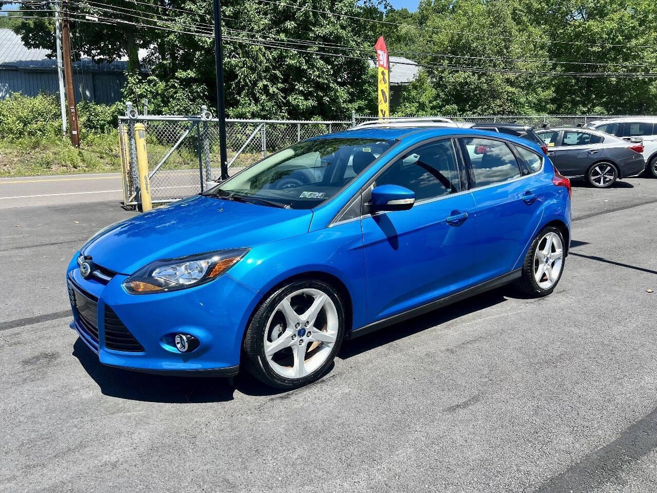 Used 2014 Ford Focus Titanium FWD image 1