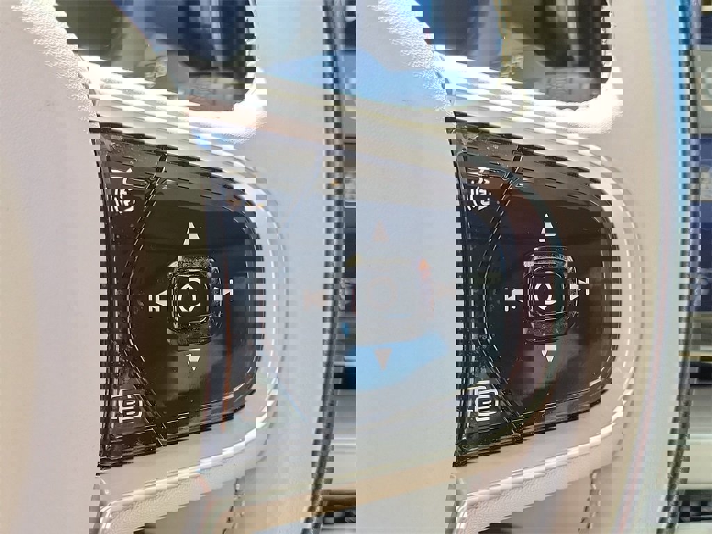 Used 2018 Volvo XC60 T6 Inscription w/ Luxury Seat Package image 27