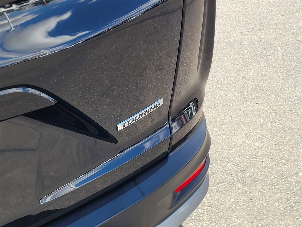 Used 2020 Honda CR-V Touring image 7
