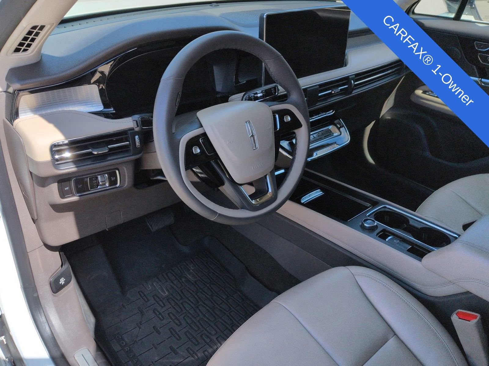 Used 2023 Lincoln Corsair AWD video 2
