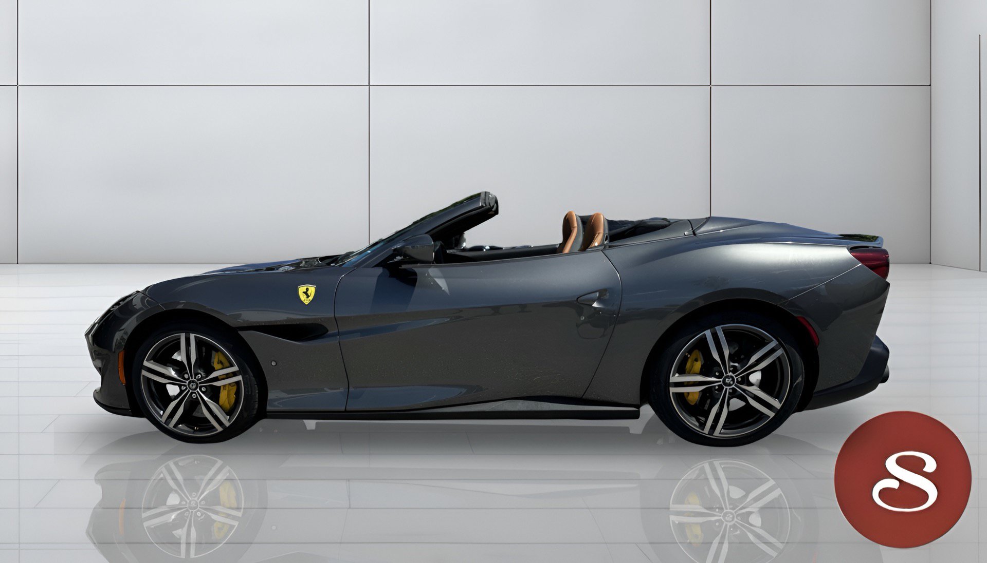 Used 2019 Ferrari Portofino RWD image 3
