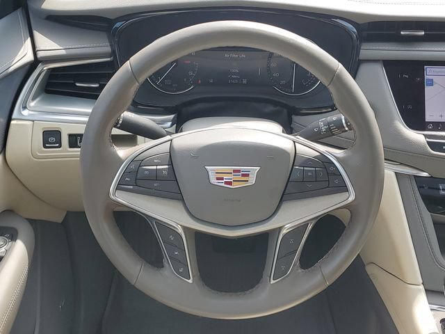 Certified 2024 Cadillac XT5 Premium Luxury w/ LPO, Floor Liner Package AWD/4WD image 29