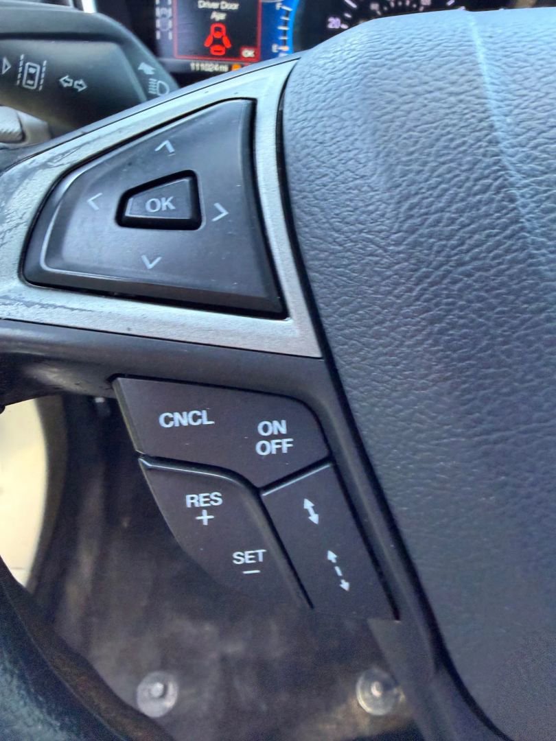 Used 2019 Ford Fusion SE image 17