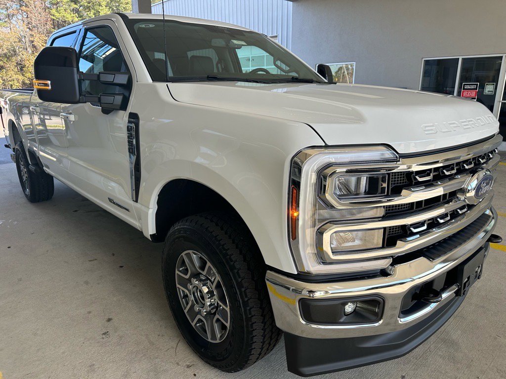 New 2026 Ford F250 Lariat w/ FX4 Off-Road Package image 10