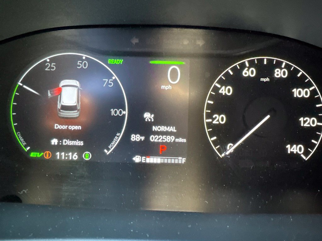 Used 2024 Honda CR-V Sport Touring image 9