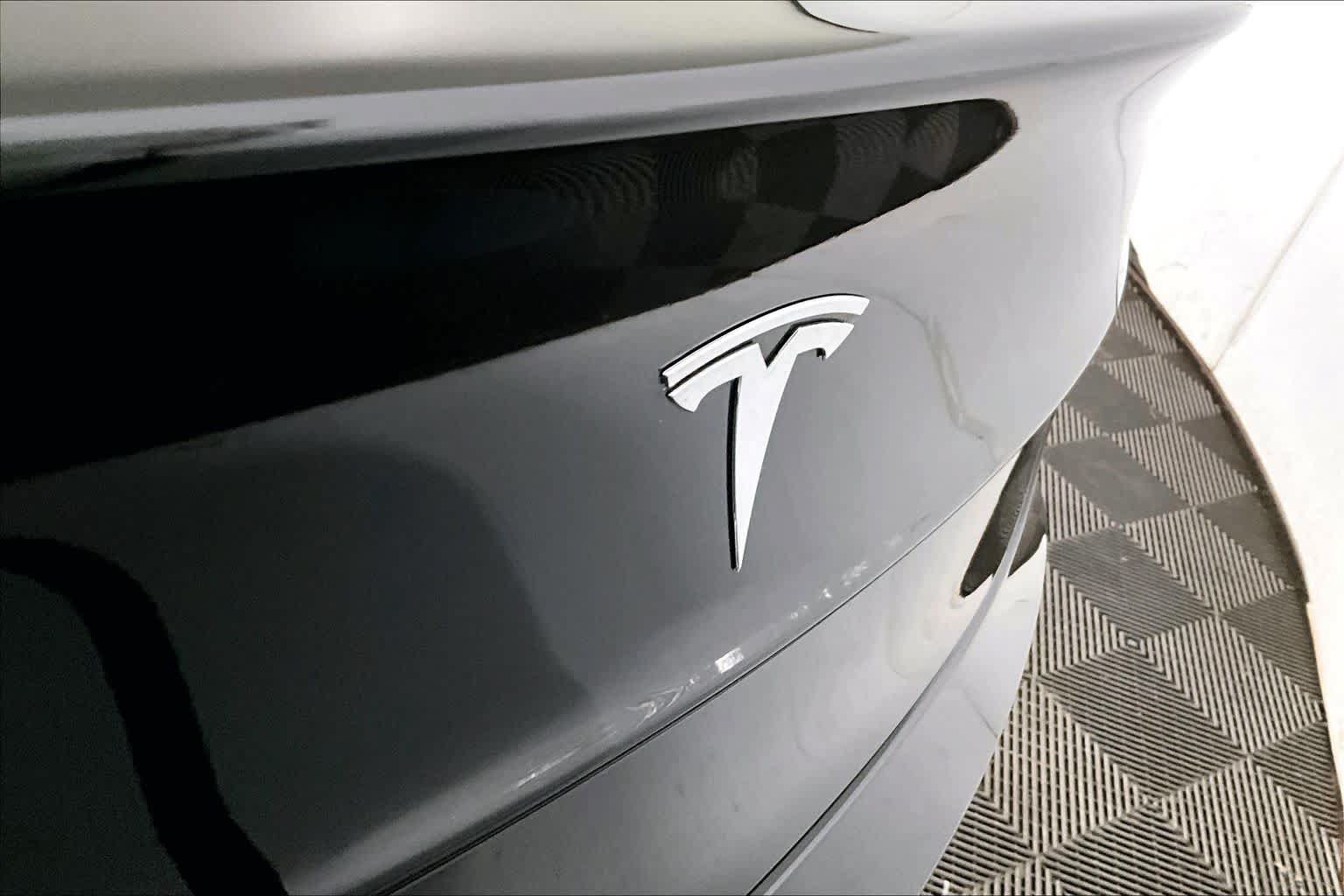 Used 2021 Tesla Model 3 Long Range AWD/4WD image 29