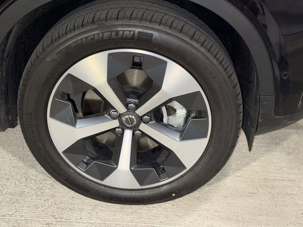 Used 2026 Volvo XC40 B5 Plus w/ Protection Package Premier image 6