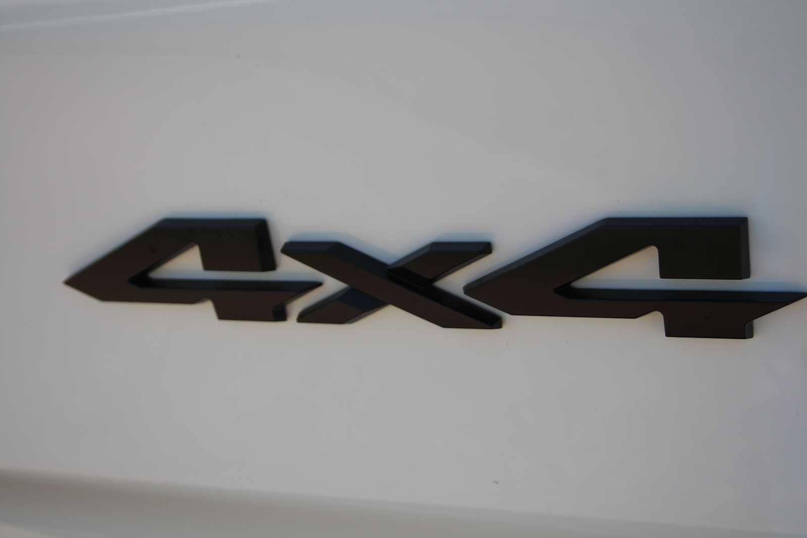 Used 2025 RAM 1500 Laramie w/ Night Edition AWD/4WD image 9