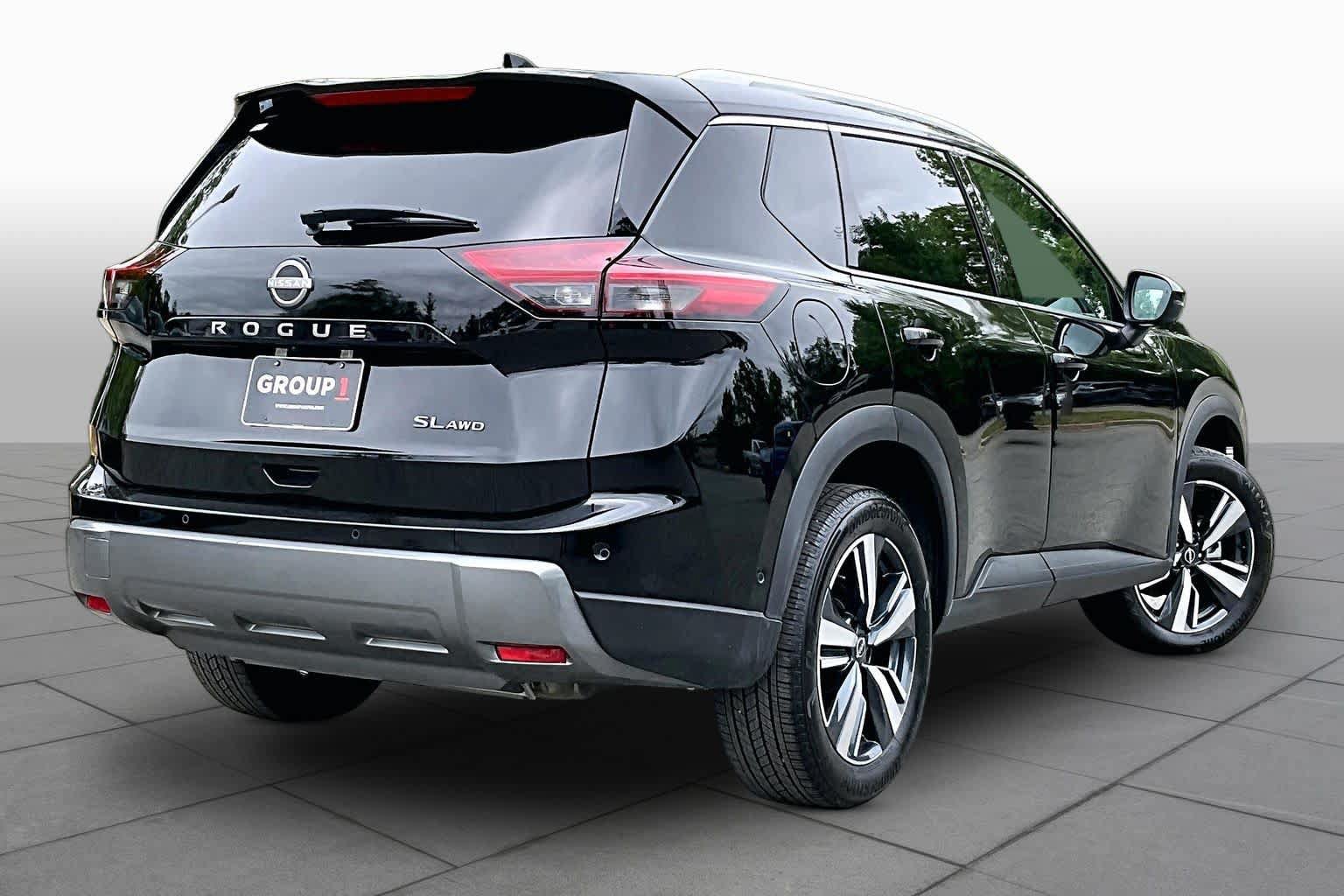 Used 2026 Nissan Rogue SL AWD/4WD image 13
