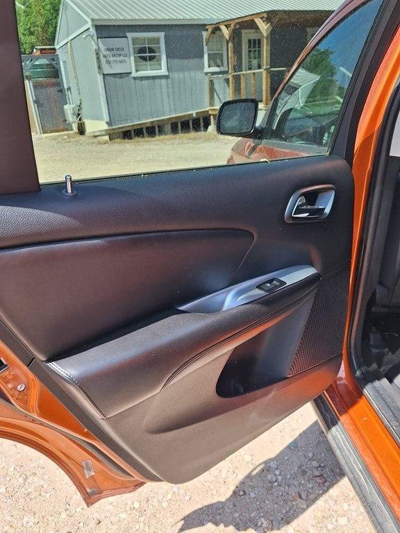 Used 2011 Dodge Journey Mainstreet w/ Popular Equipment Group FWD image 9