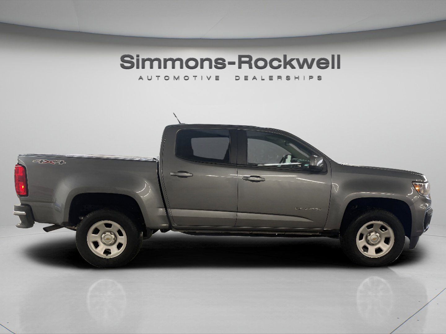 Used 2022 Chevrolet Colorado W/T w/ WT Convenience Package AWD/4WD image 4