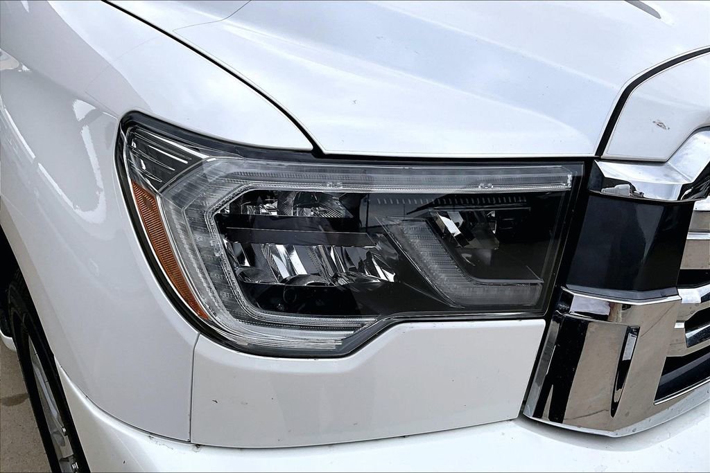 Used 2019 Toyota Sequoia Platinum AWD/4WD image 40