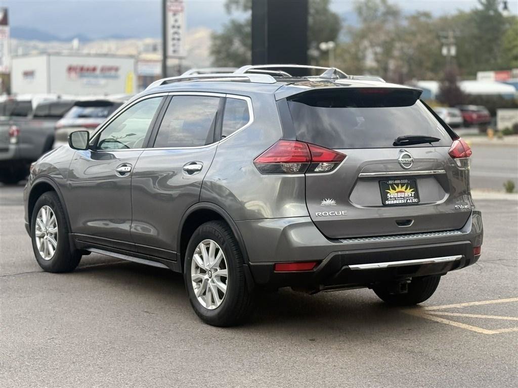 Used 2017 Nissan Rogue SV AWD/4WD image 5