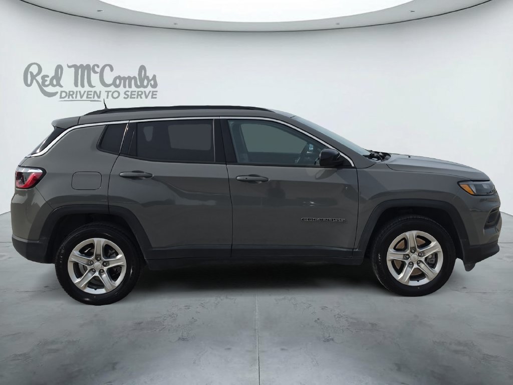 Used 2023 Jeep Compass Latitude w/ Convenience Group AWD/4WD image 6