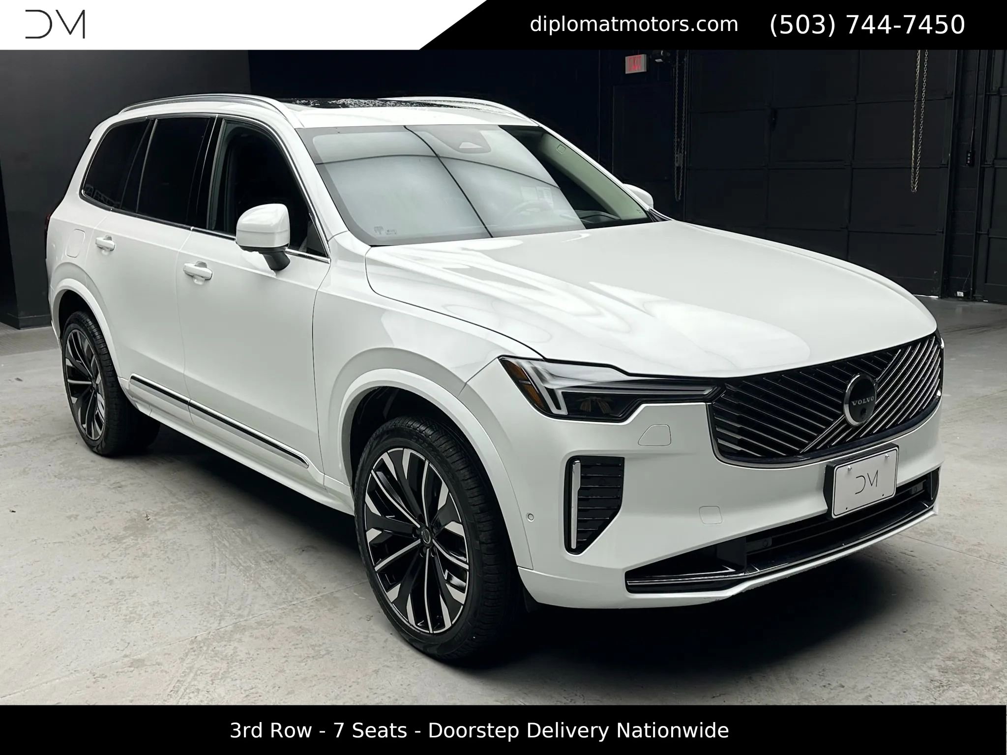 Used 2025 Volvo XC90 T8 Ultra w/ Protection Package Premier image 8