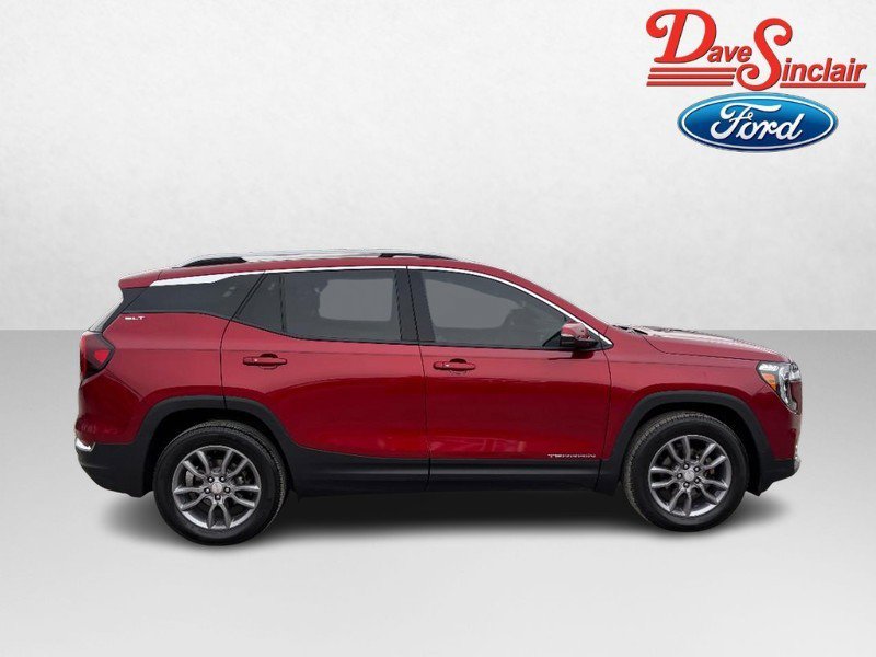 Used 2023 GMC Terrain SLT w/ Tech Package AWD/4WD image 5