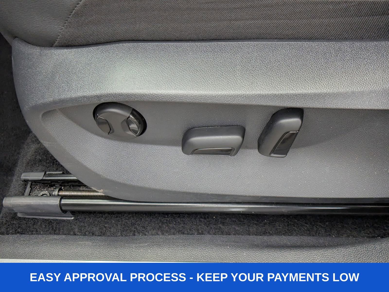 Used 2024 Volkswagen Tiguan Wolfsburg Edition image 26