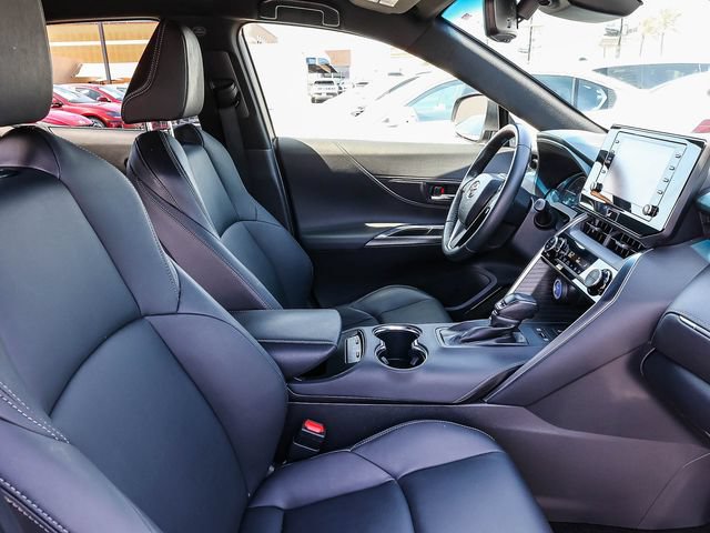 Used 2022 Toyota Venza XLE AWD/4WD image 18