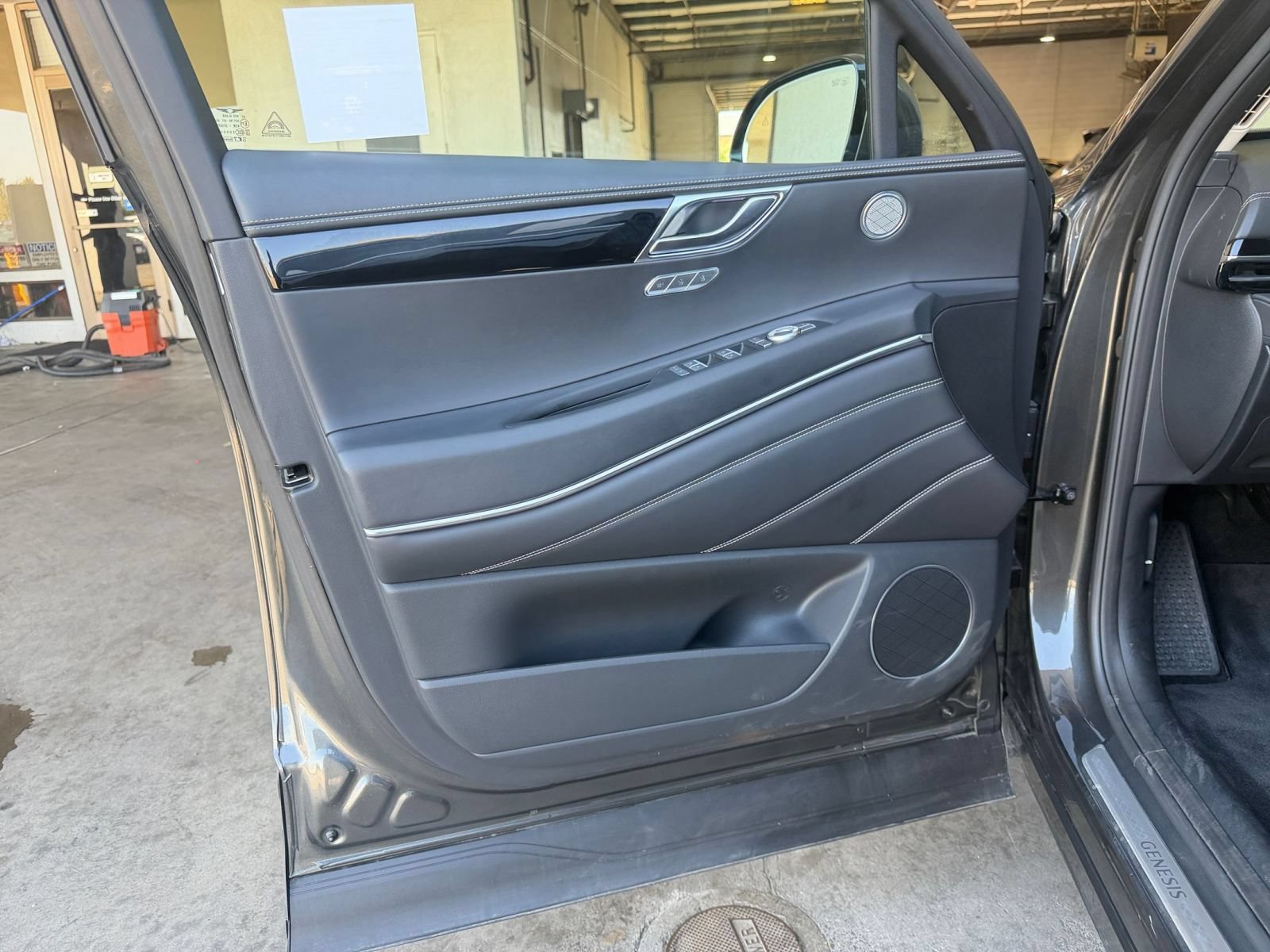 Used 2026 Genesis GV80 2.5T AWD/4WD image 18