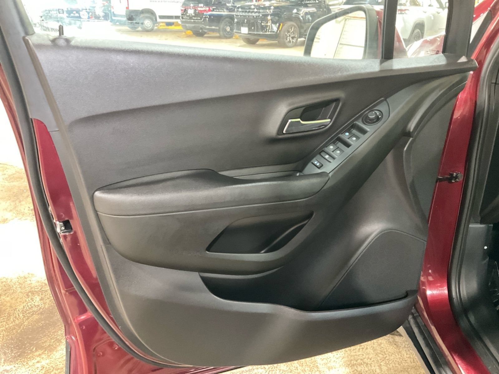 Used 2016 Chevrolet Trax LS w/ LPO, Cargo Package AWD/4WD image 22
