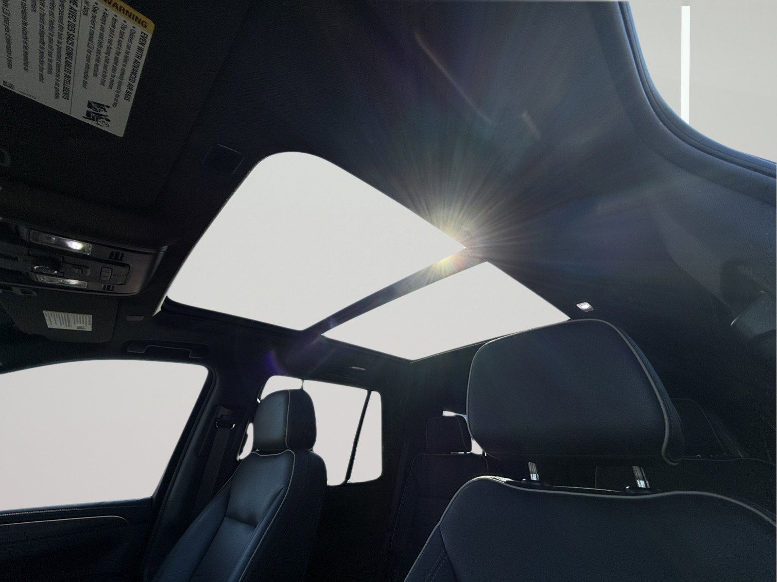 Used 2021 GMC Yukon SLT w/ SLT Premium Package image 29