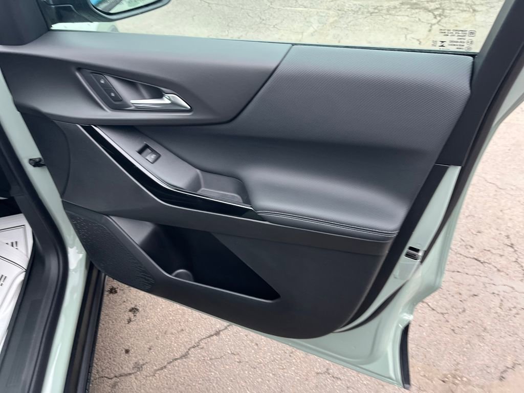 New 2026 Chevrolet Equinox LT image 30