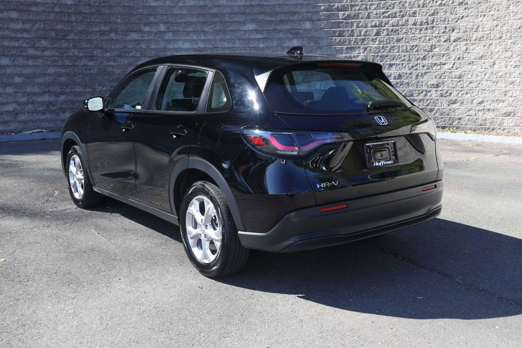 Used 2024 Honda HR-V LX image 9