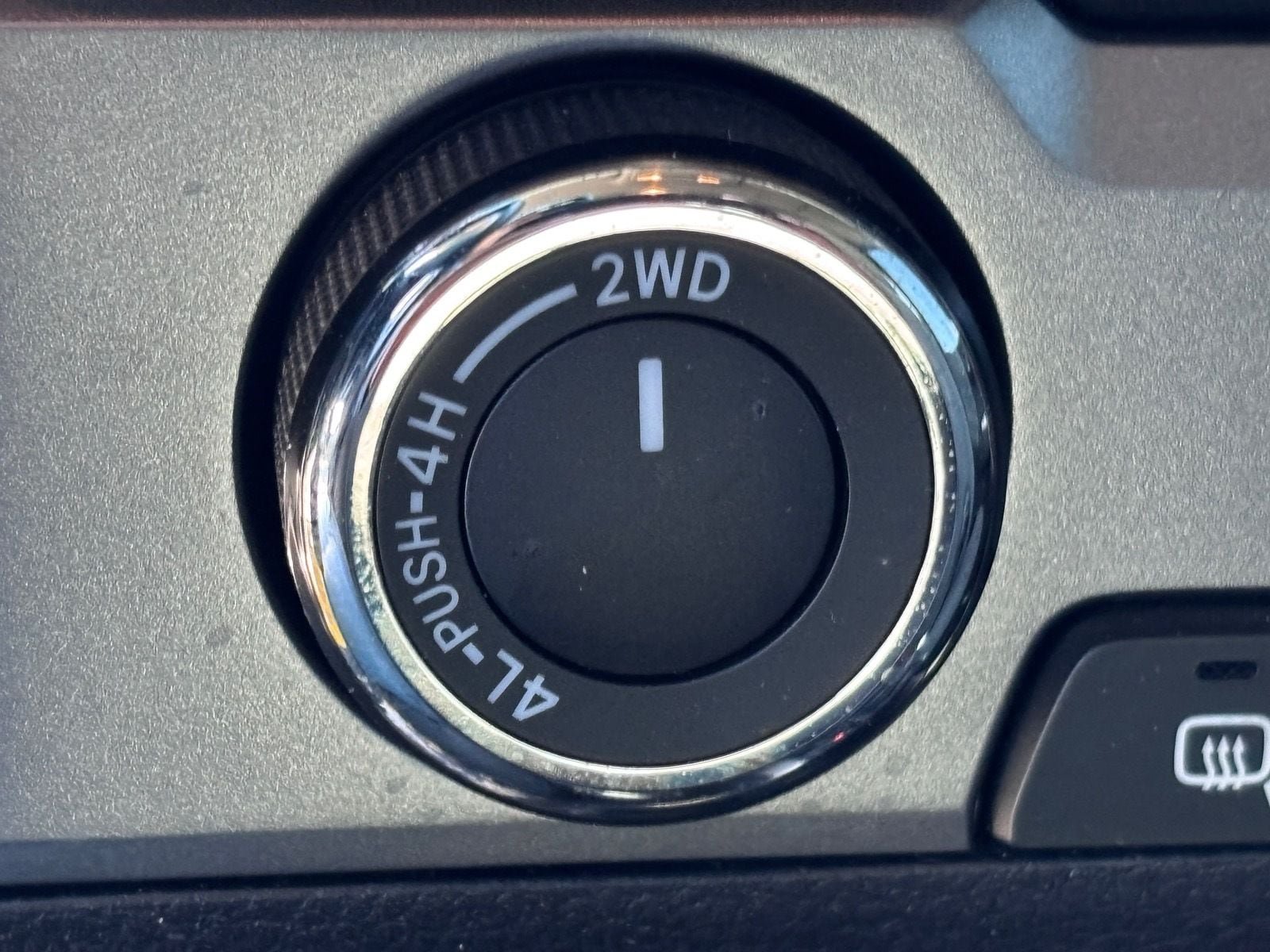 Used 2021 Toyota Tacoma SR5 AWD/4WD image 32