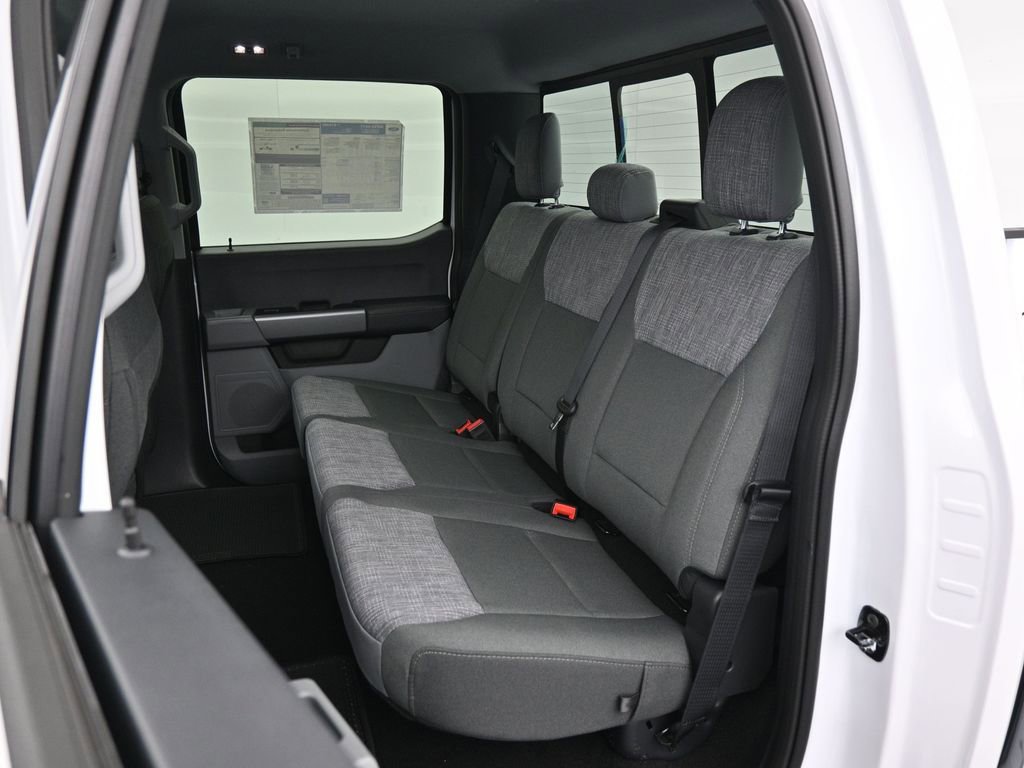 New 2026 Ford F250 XLT w/ FX4 Off-Road Package AWD/4WD image 22