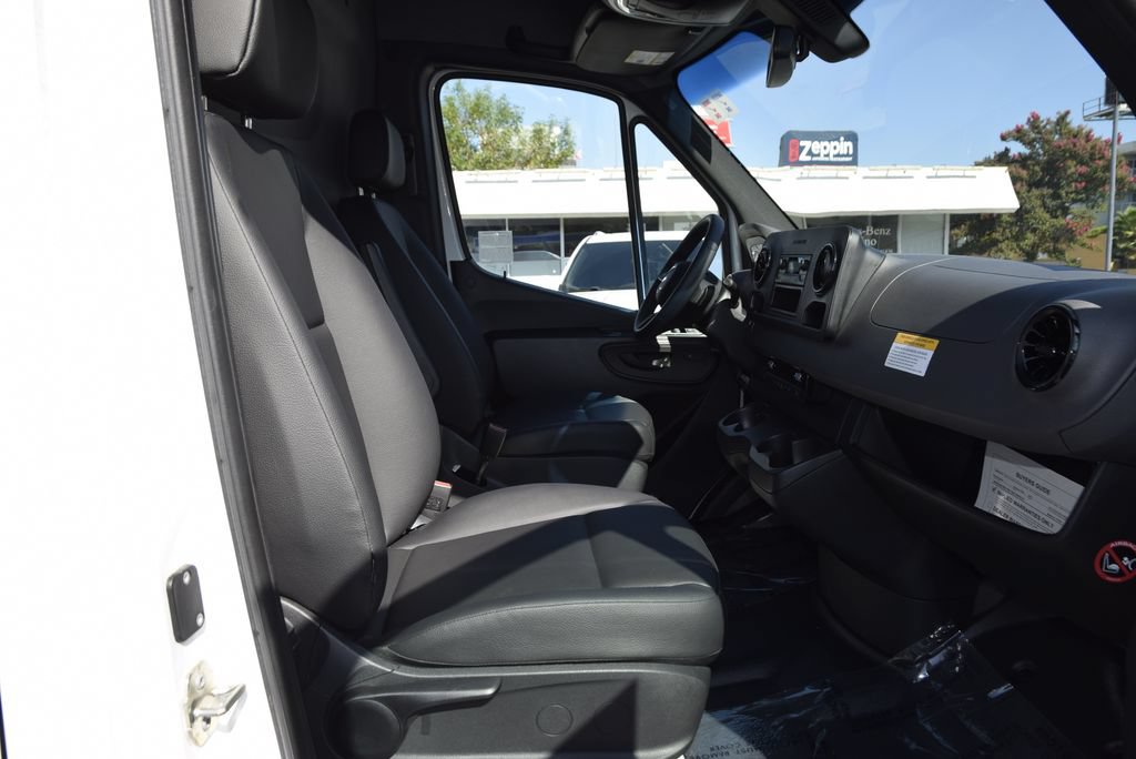Used 2024 Mercedes-Benz eSprinter 170 Cargo image 14