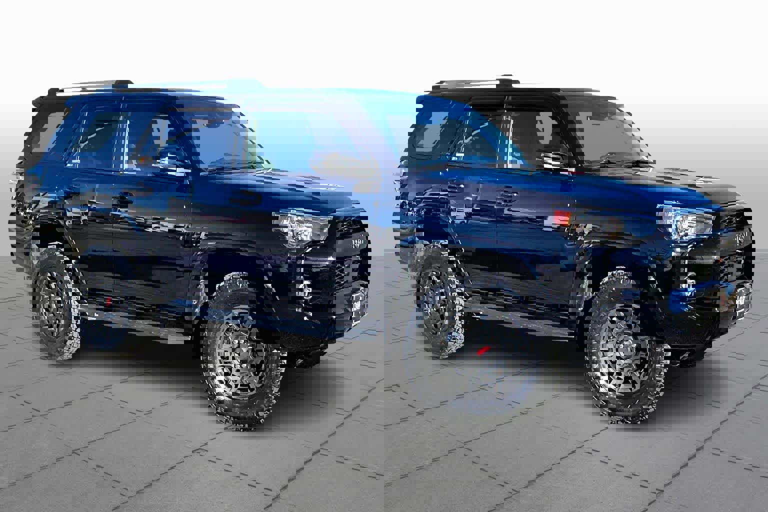 Used 2024 Toyota 4Runner SR5 Premium image 2