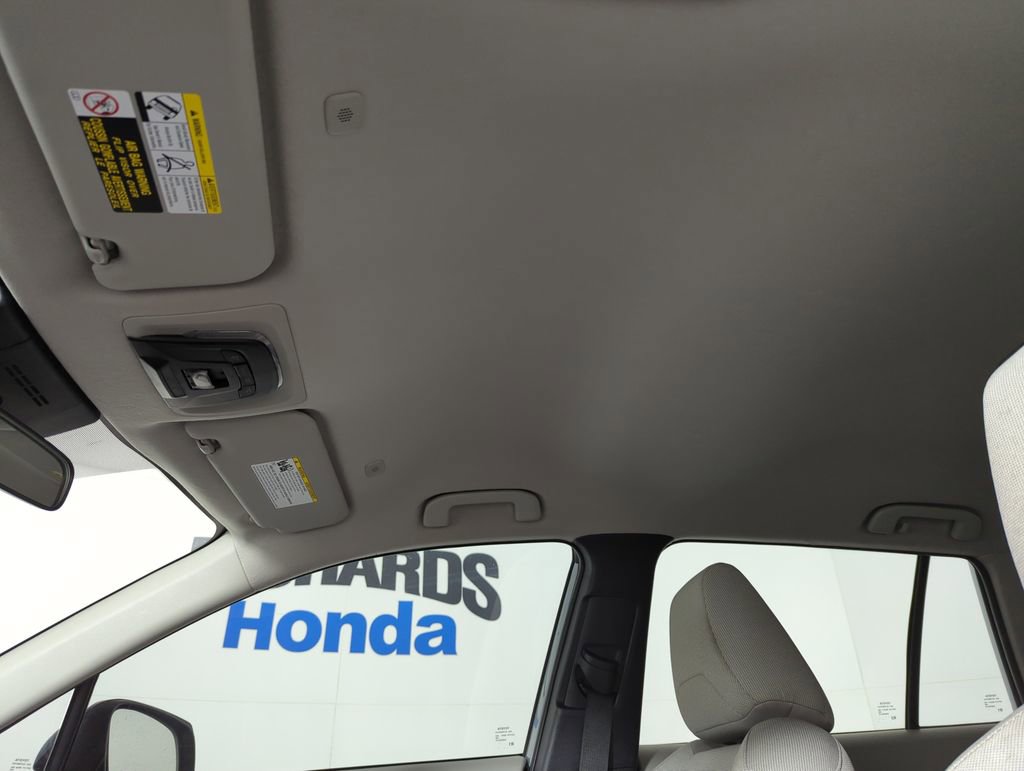 Used 2024 Toyota Corolla Cross L image 16