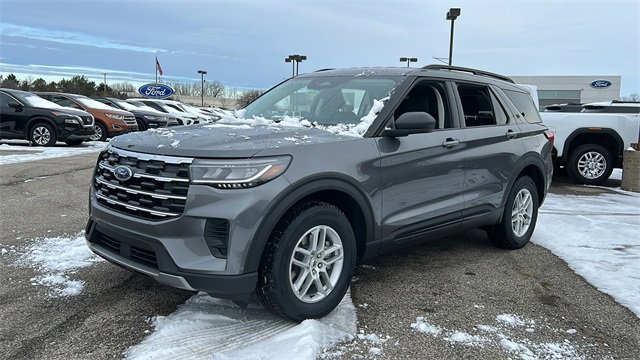 New 2026 Ford Explorer Active image 2
