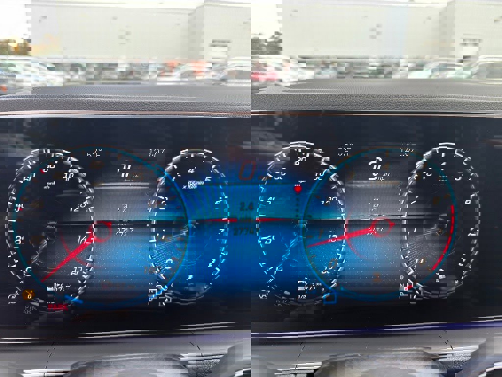 Used 2022 Mercedes-Benz GLE 350 4MATIC w/ Premium Package image 19