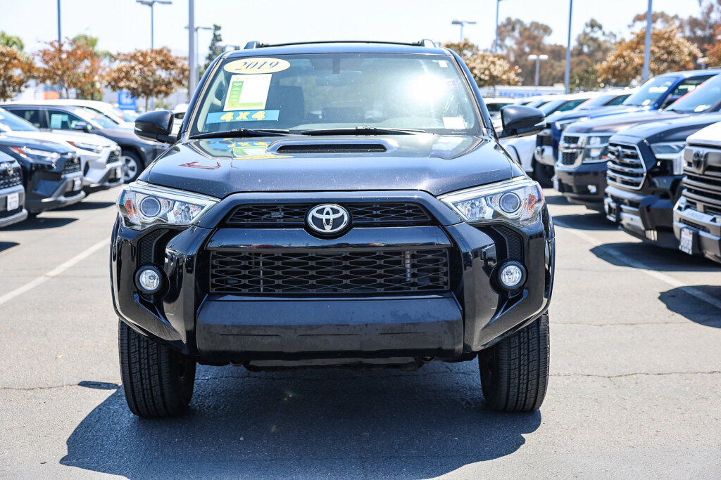 Used 2019 Toyota 4Runner TRD Off-Road Premium AWD/4WD image 17