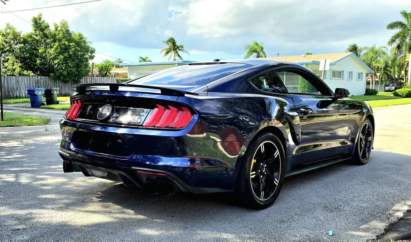 Used 2019 Ford Mustang GT Premium w/ Equipment Group 401A RWD image 10