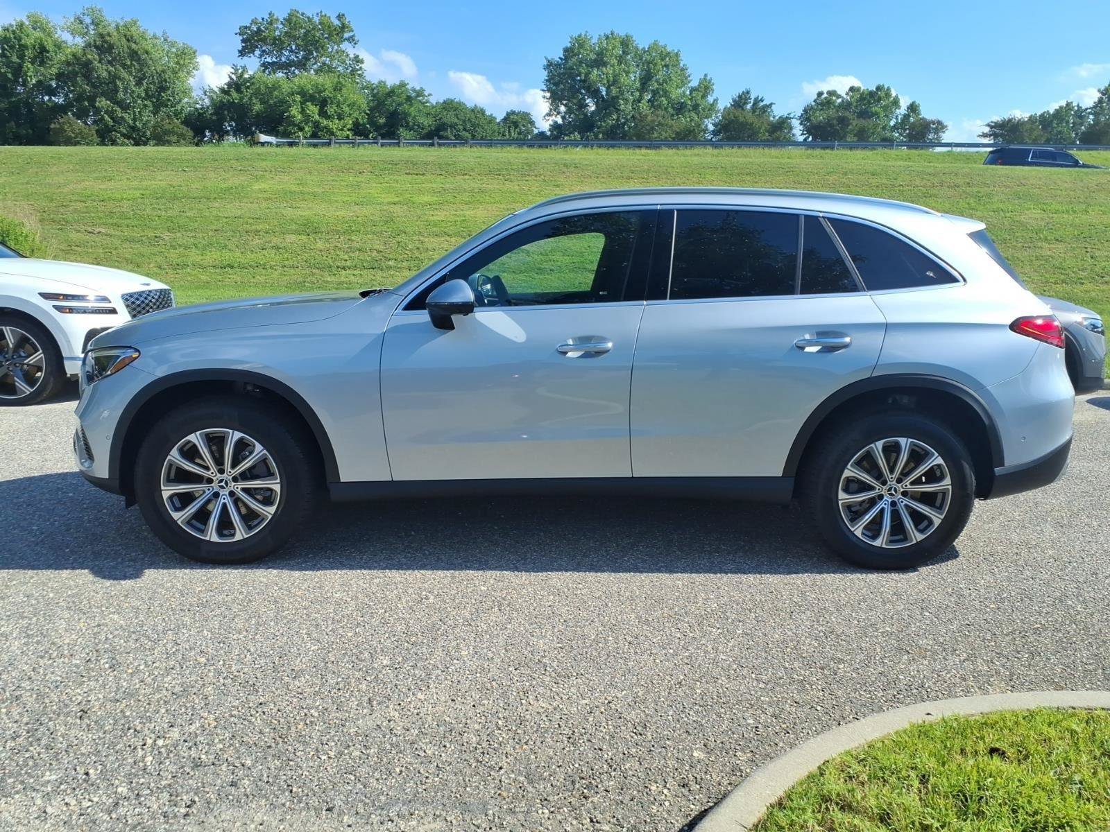 New 2026 Mercedes-Benz GLC 300 4MATIC image 9