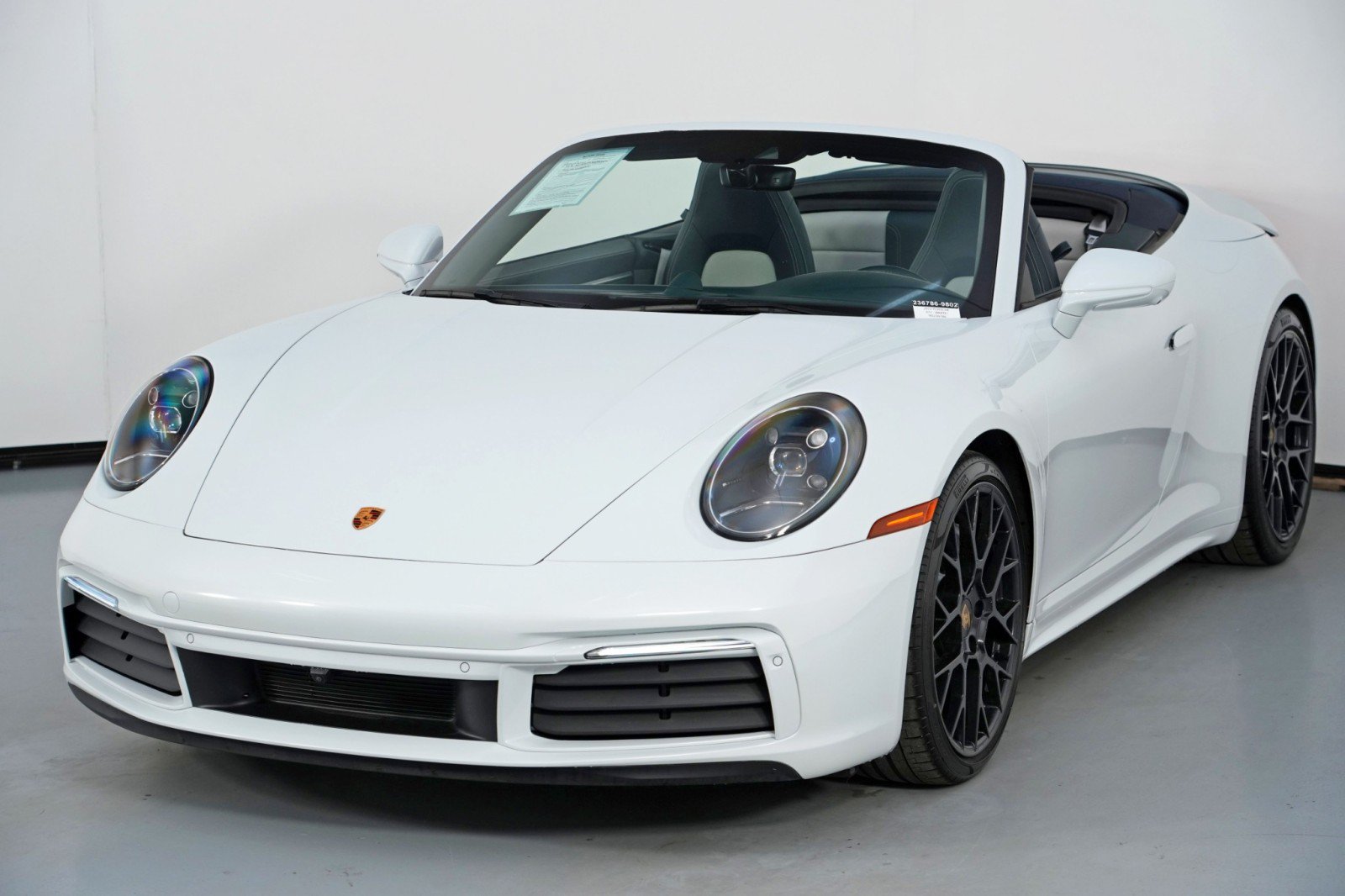 Used 2022 Porsche 911 Carrera image 42