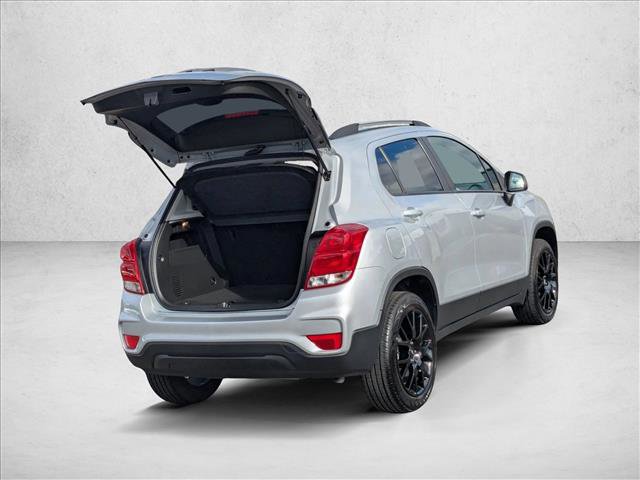 Used 2022 Chevrolet Trax LT w/ Sport Edition image 5
