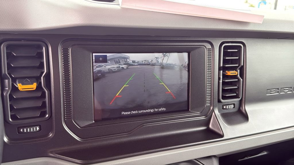 Used 2022 Ford Bronco Badlands image 15