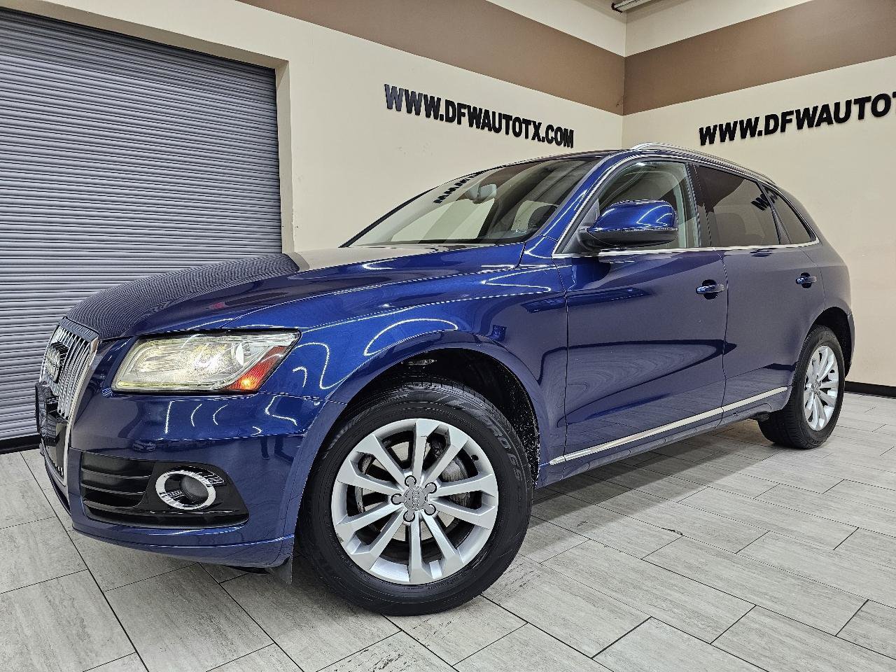 Used 2013 Audi Q5 2.0T Premium w/ Convenience Pkg AWD/4WD image 1