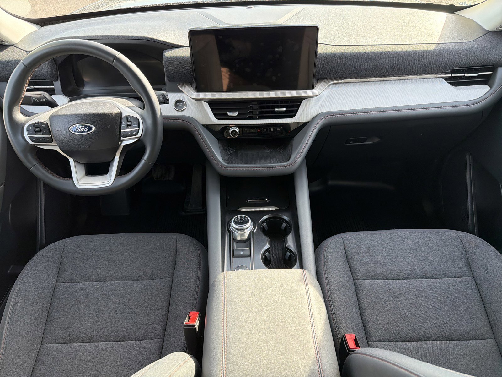 Used 2025 Ford Explorer Active image 10