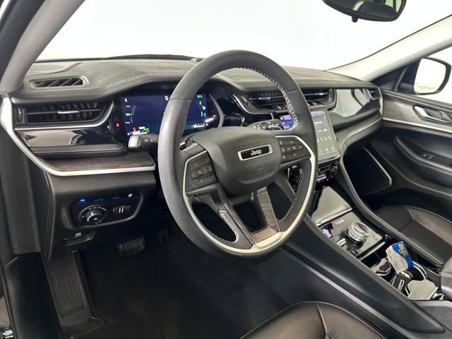 Used 2023 Jeep Grand Cherokee 4WD 4xe image 13